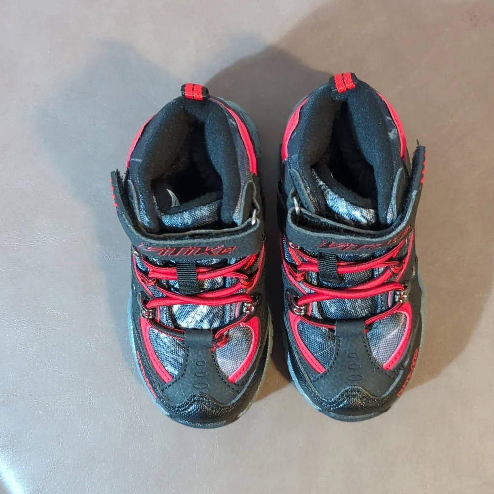 Vitike Ashion Outdoor Crampons Hiking Snow Boots Red on Black Size 9